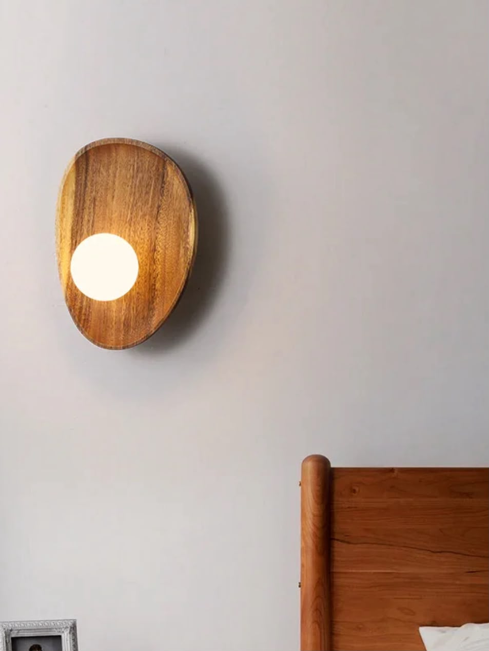 Hana Sconce